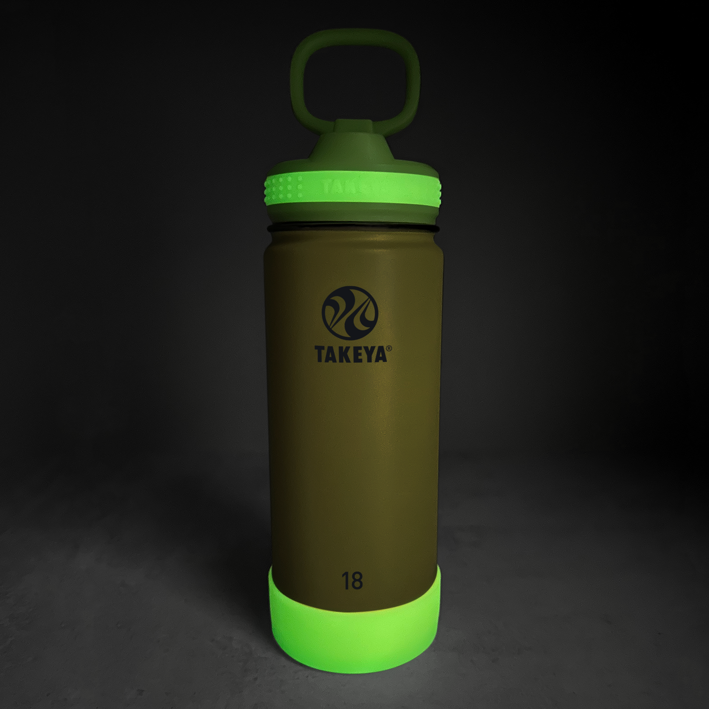 actives-kids-glow-in-the-dark-water-bottle-with-straw-lid-m9 51075-Actives-Kids-Straw-18-GID-LightningGreen-dark-V2.png