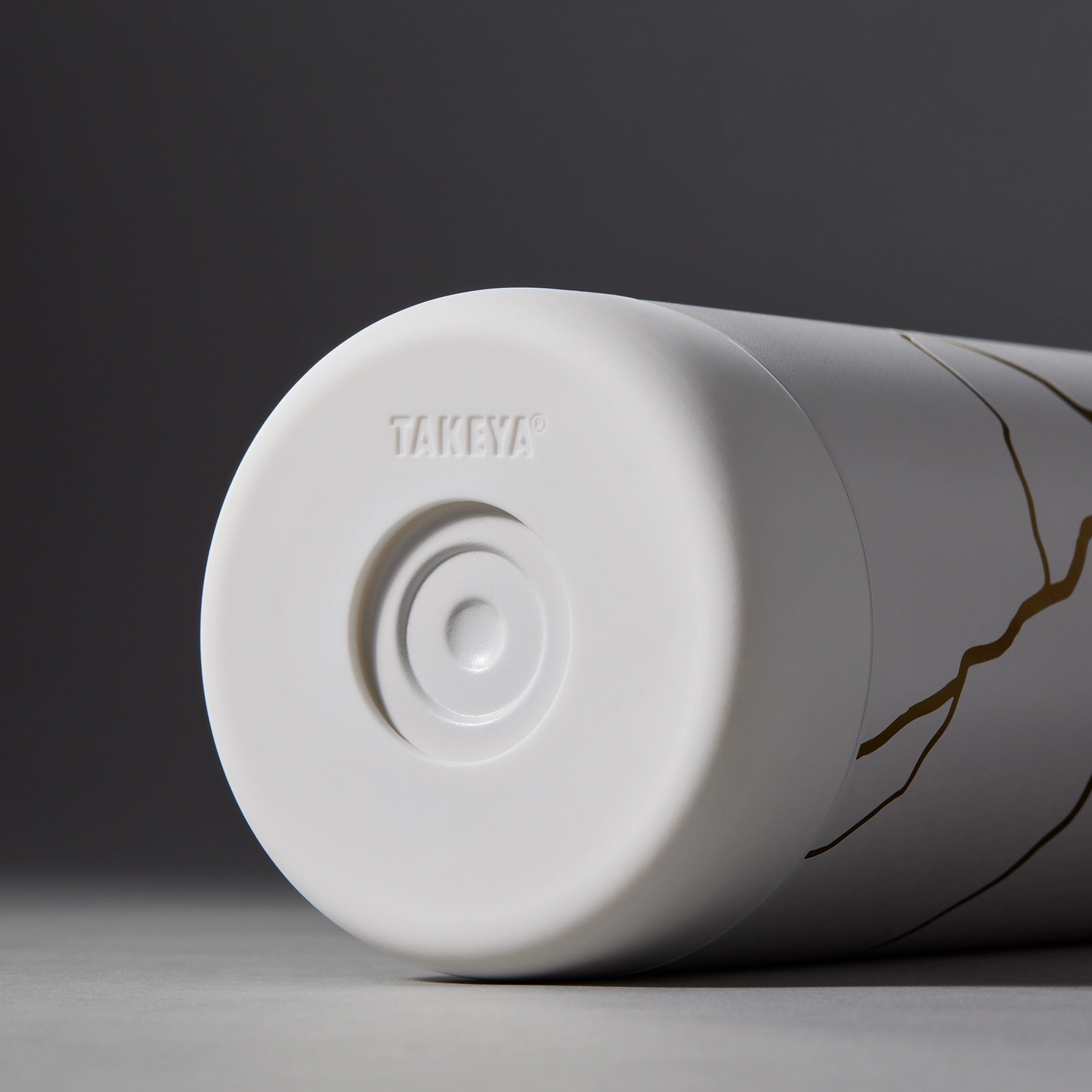 kintsugi-water-bottle-with-straw-lid-j3 51389-TK_HO25_Kintsugi_Takeya9255.png